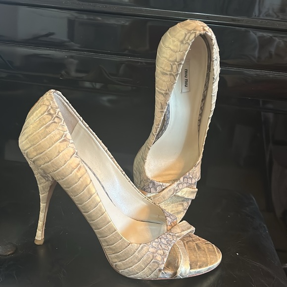 Miu Miu Genuine Python leather heels, Sz 36 - Picture 4 of 9